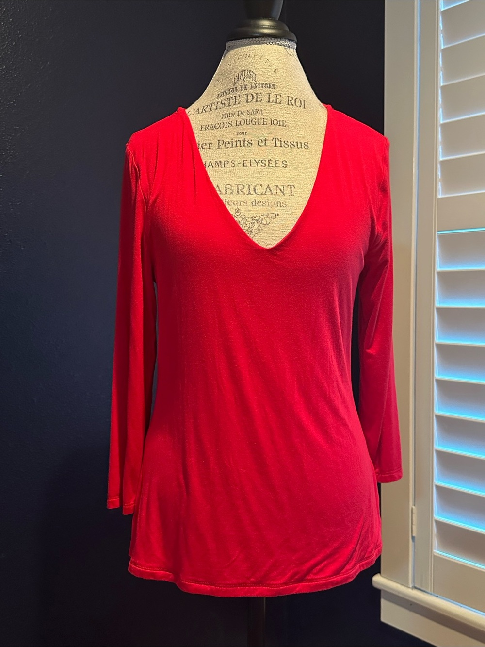 Women’s Red V-Neck Long Sleeve Top